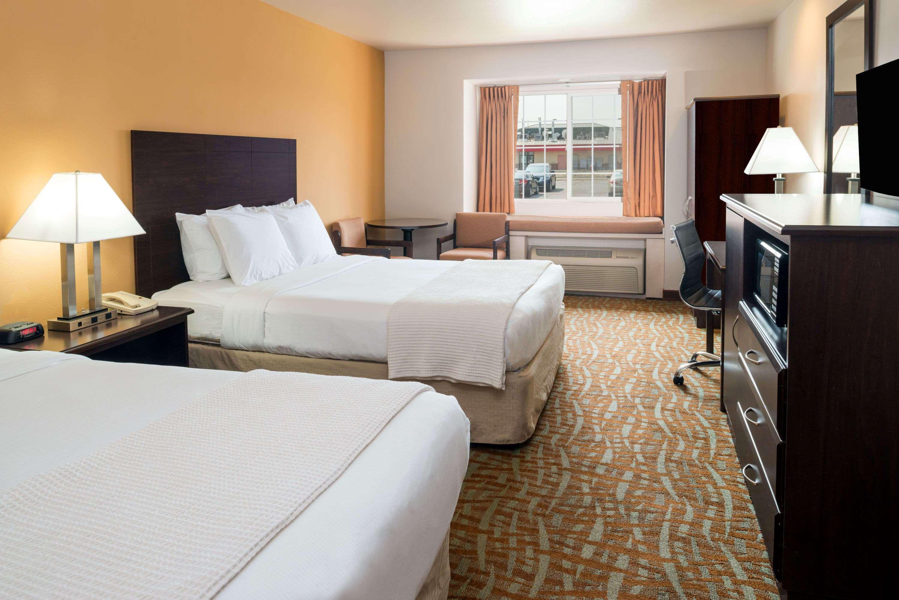 Days Inn & Suites By Wyndham Spokane Airport Airway Heights Eksteriør bilde
