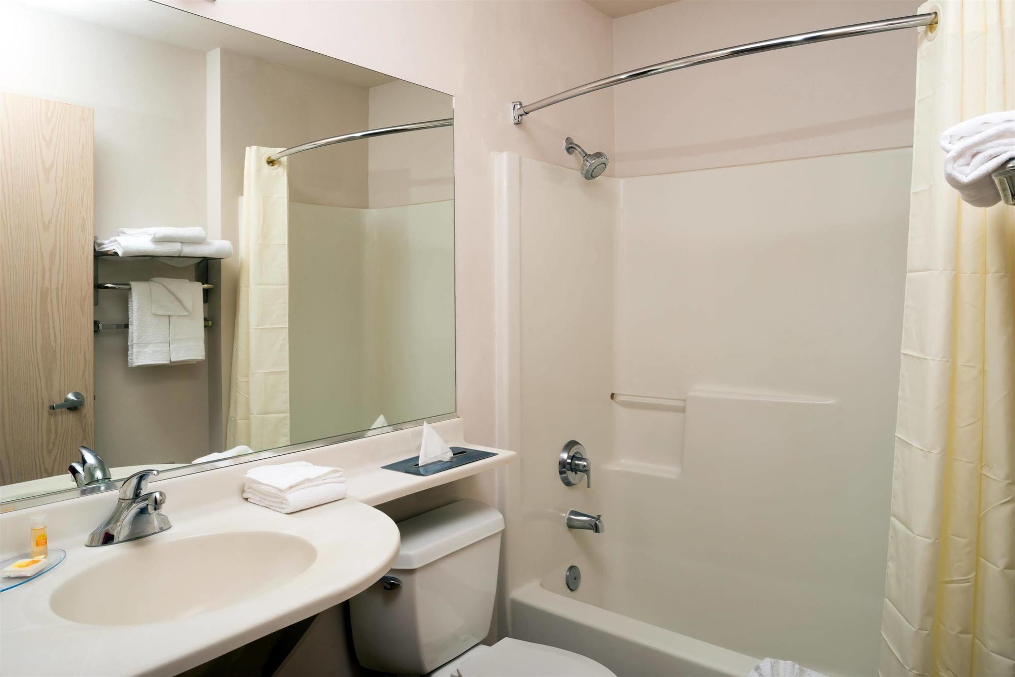Days Inn & Suites By Wyndham Spokane Airport Airway Heights Eksteriør bilde